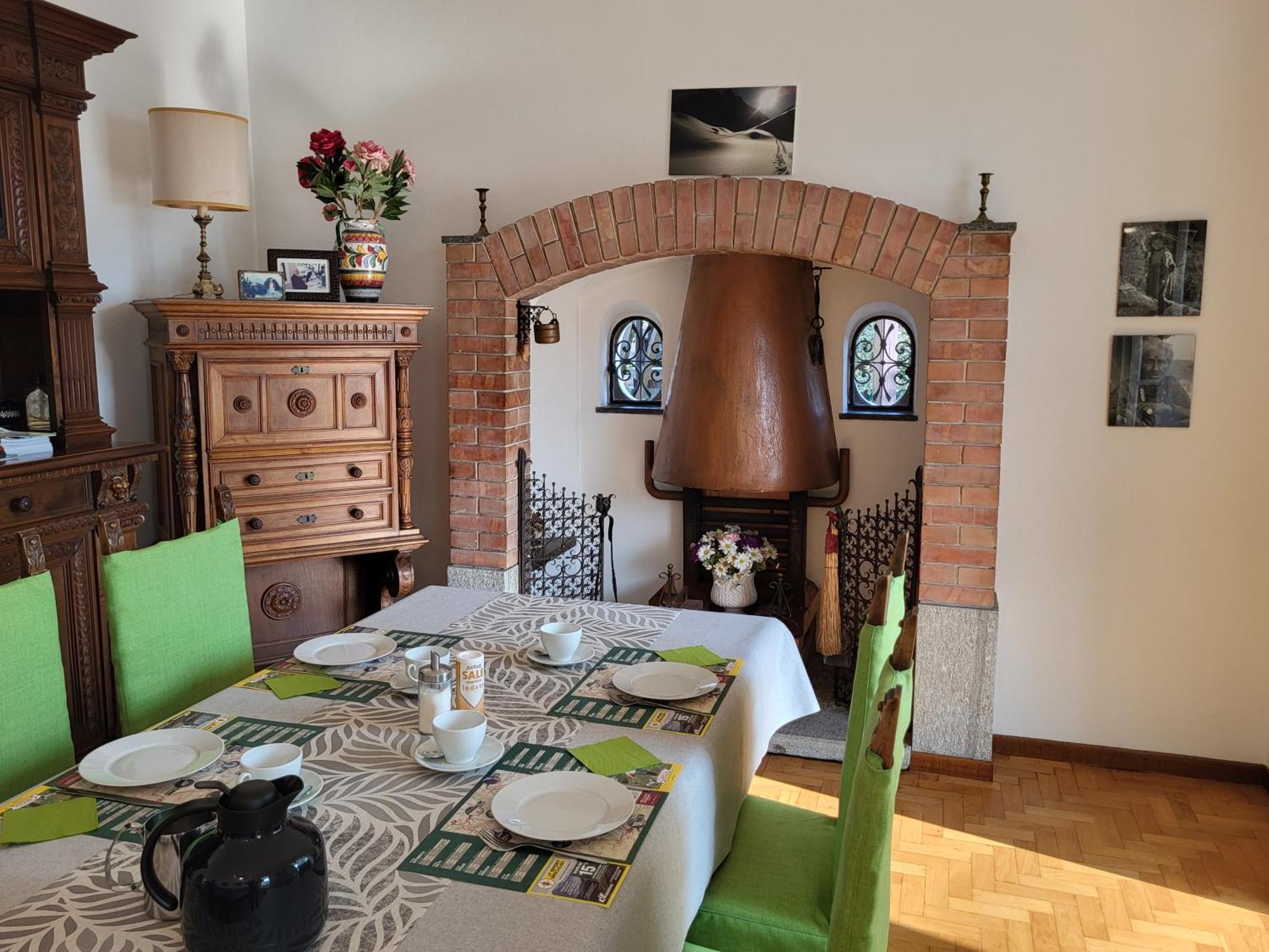 B&B Le Colombine Abbadia Lariana Kültér fotó